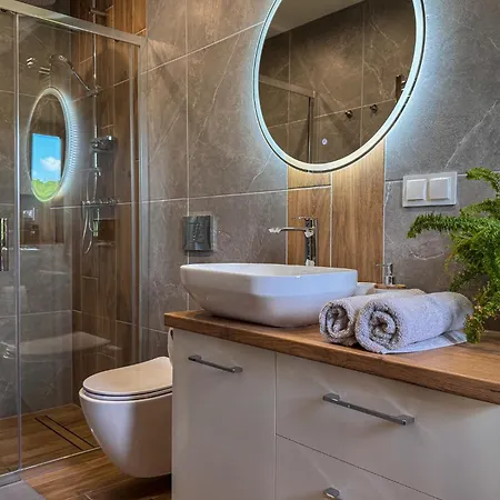 Apartment Beskidzki Zakatek - Przytulny Z Balia I Kominkiem, Idealny Na Relaks I Ucieczke Od Miasta Ustron